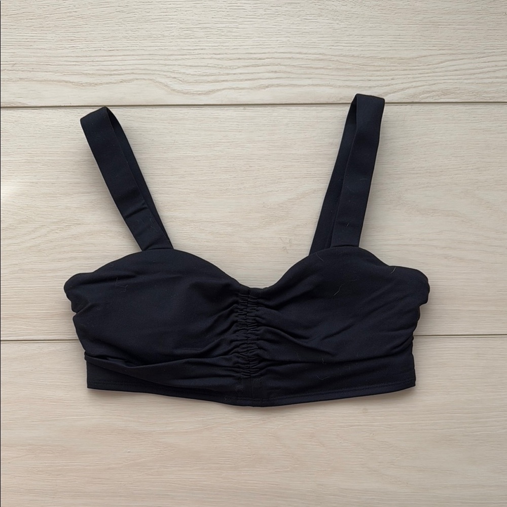 ALO Yoga Black Bandeau Top Sleek Design